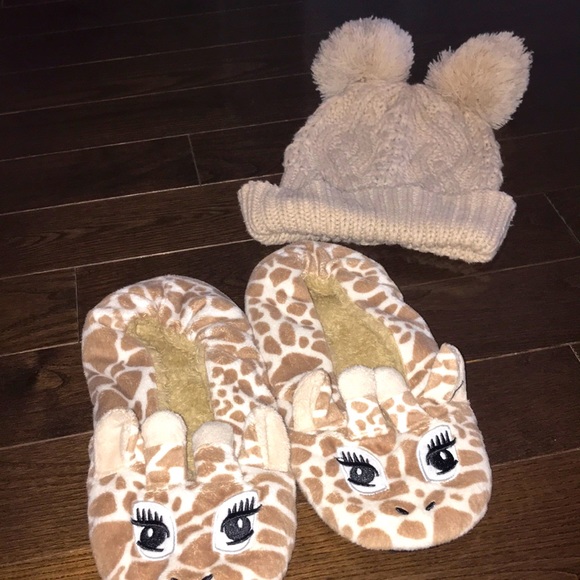 Pre teen winter matching set! - Picture 1 of 3